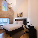 Nunne Boutique 4*