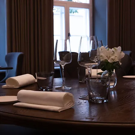 Nunne Boutique מלון טאלין