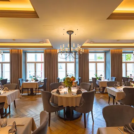 Nunne Boutique Hotell 4*